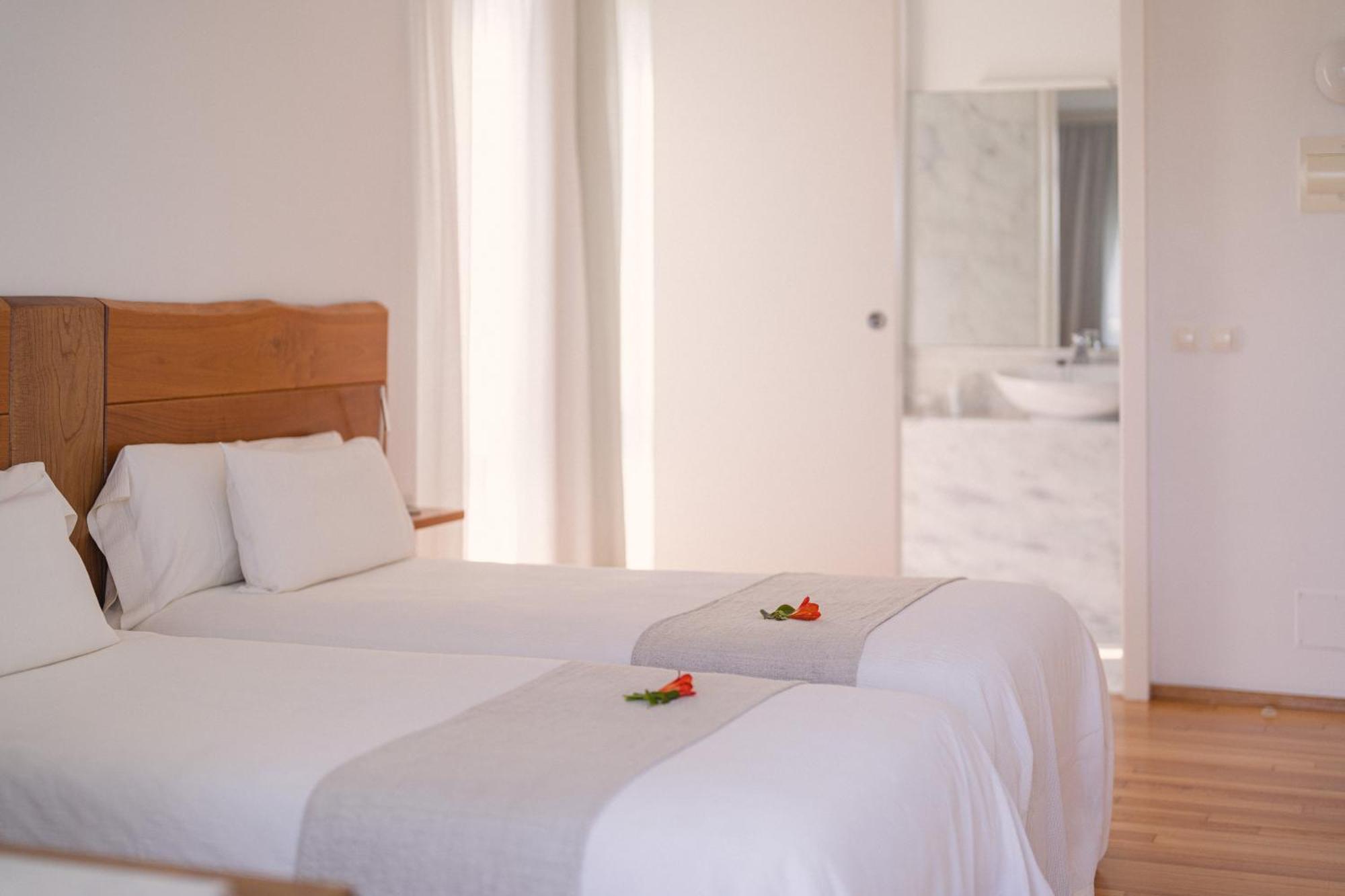 Hotel A Miranda Feás Eksteriør bilde